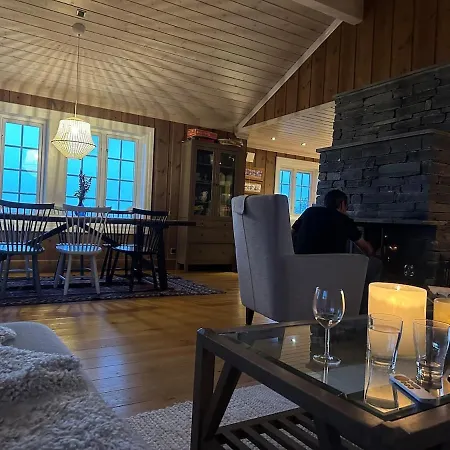 Rustik I Gausta, In, Out, 10 Beds Chalet Gaustablikk