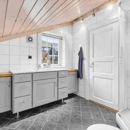 Rustik I Gausta, In, Out, 10 Beds Chalet Gaustablikk