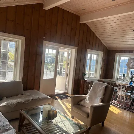 Rustik I Gausta, In, Out, 10 Beds Chalet *
