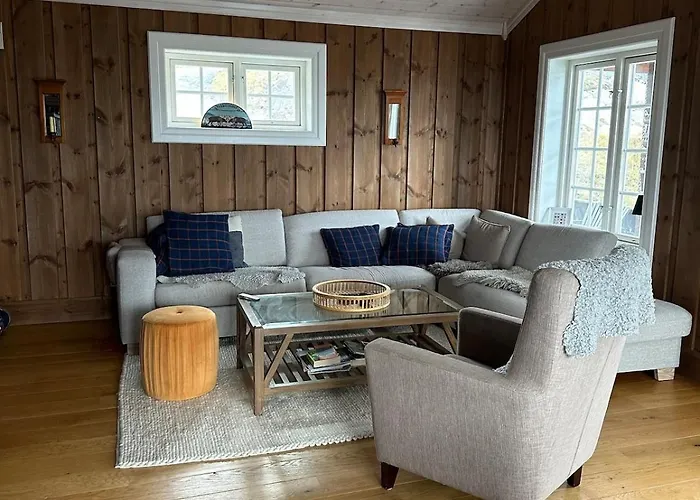 Rustik I Gausta, In, Out, 10 Beds Chalé *